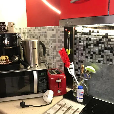 شقة First Line Apartment بوموري